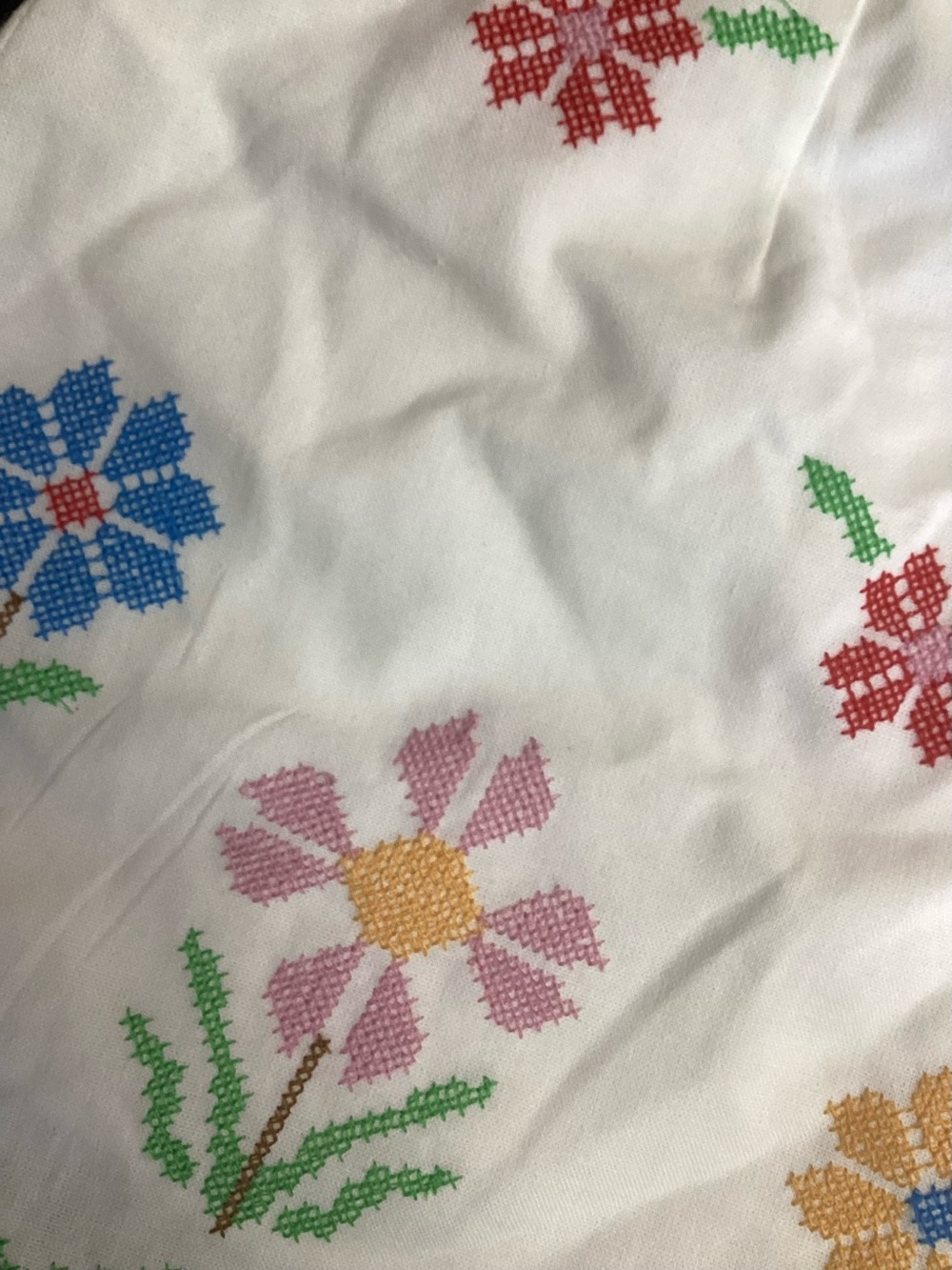 NWOT Amable by Mable White High-Waist Embroidered Floral Scallop-Hem Shorts M - Picture 5 of 12